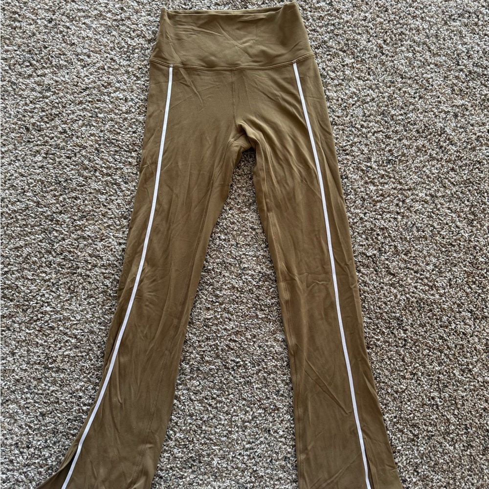 Neiwai brown leggings as seen on ballerina farm